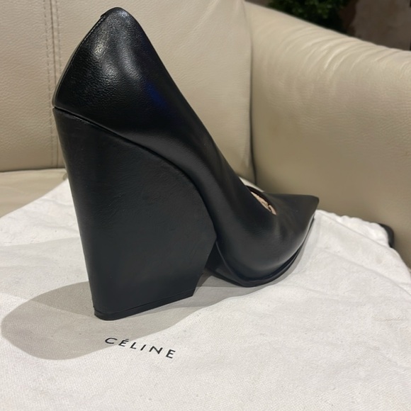 Ladies Celine classic pump size 40.5 (Italian)Made in Italy. Gently worn. - Picture 5 of 5